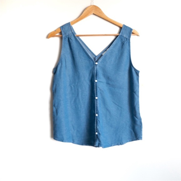 Gap Sleeveless Chambray V-Neck Tank Top - Picture 4 of 7